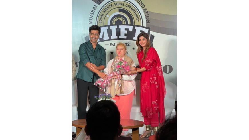 Parul Chawla Honored at MIFF: A Celebration of Excellence in PR & Marketing