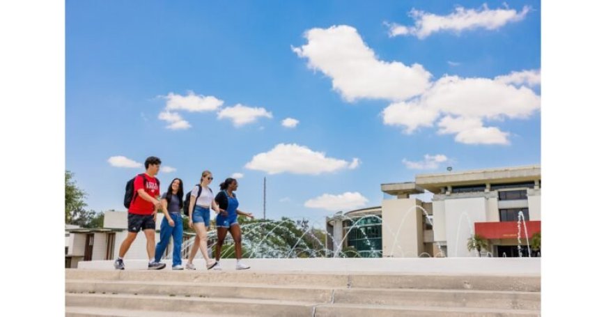 FLORIDA SOUTHERN COLLEGE NAMED TOP 25 COLLEGE IN FOUR CATEGORIES BY U.S. NEWS AND WORLD REPORT