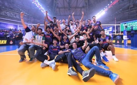 PVL 2025 Season 4 (Match 37): Bengaluru Torpedoes overpower Ahmedabad Defenders to seal Final berth against Mumbai Meteors