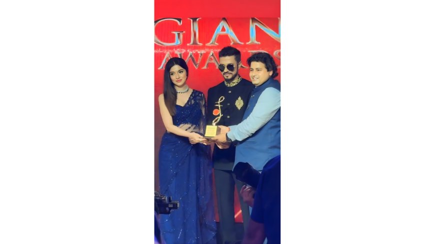 Advocate Vinay Kumar Dubey Honoured by Bollywood Actress Divya Khosla Kumar and Actor Darshan Kumar