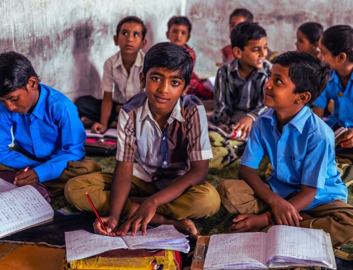 Consortium approaches CM Devendra Fadnavis to push for key School Education Reforms