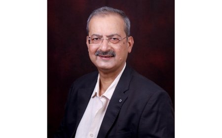 The Real Story Behind Sarkar Palmistry’s Rise In Mumbai